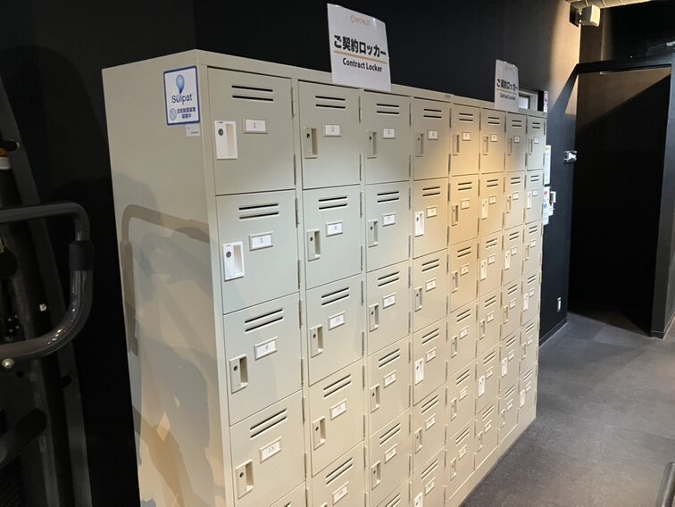 別途ご契約でシューズ等を置いたままにできる【契約ロッカー】も完備！（有料）（天文館店|鹿児島県鹿児島市のフィットネスジム）