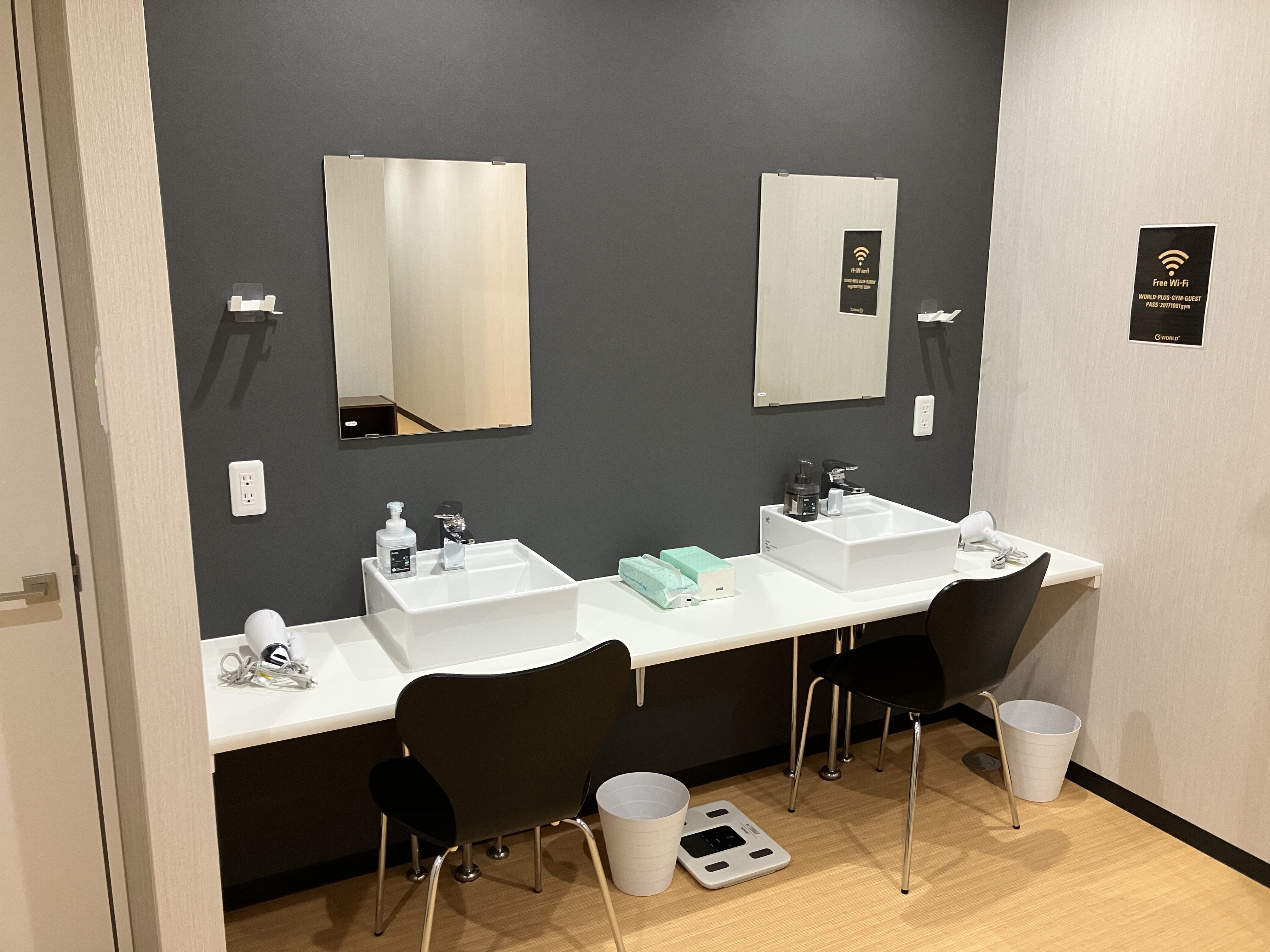 清潔な更衣室♪ドライヤーもあります！（青森むつ店|青森県むつ市のフィットネスジム）