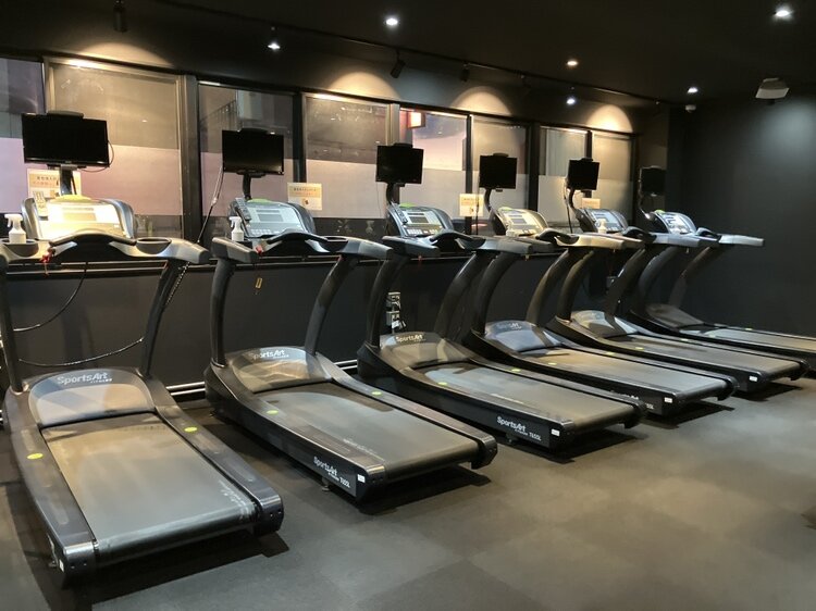 パーテーションを設置しておりますので安心してご利用頂けます！（志紀店|大阪府八尾市のフィットネスジム）