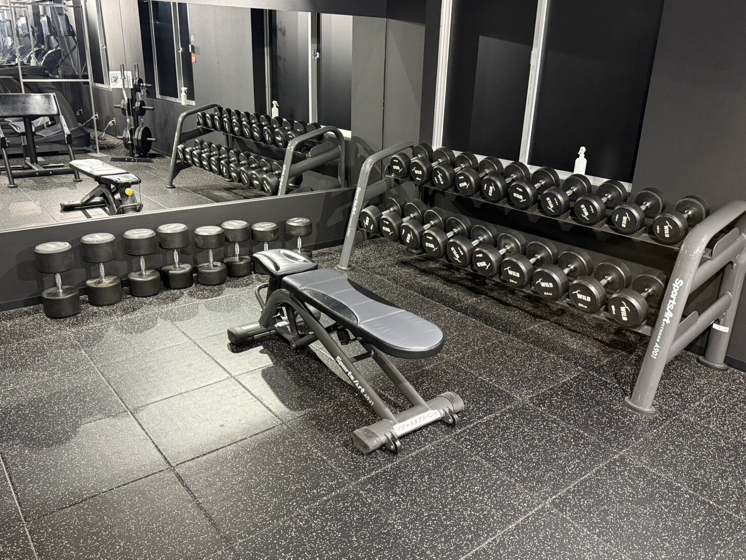 ダンベル50キロまであります！色んな方法で鍛えられます！（廿日市店|広島県廿日市市のフィットネスジム）