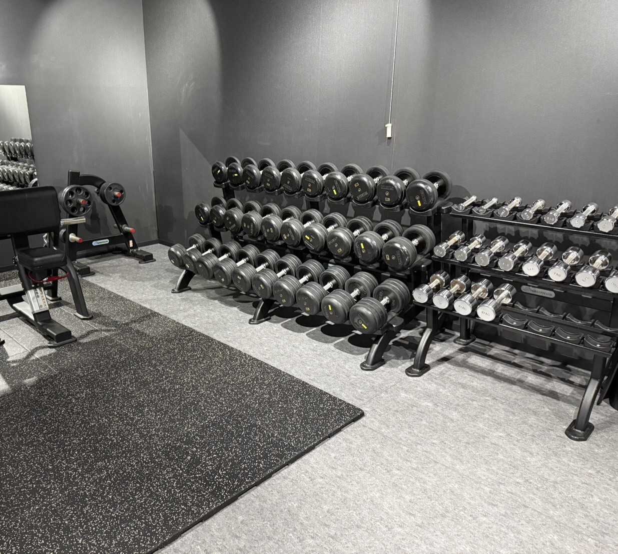 ダンベル(１㎏～40㎏完備)（防府店|山口県防府市のフィットネスジム）