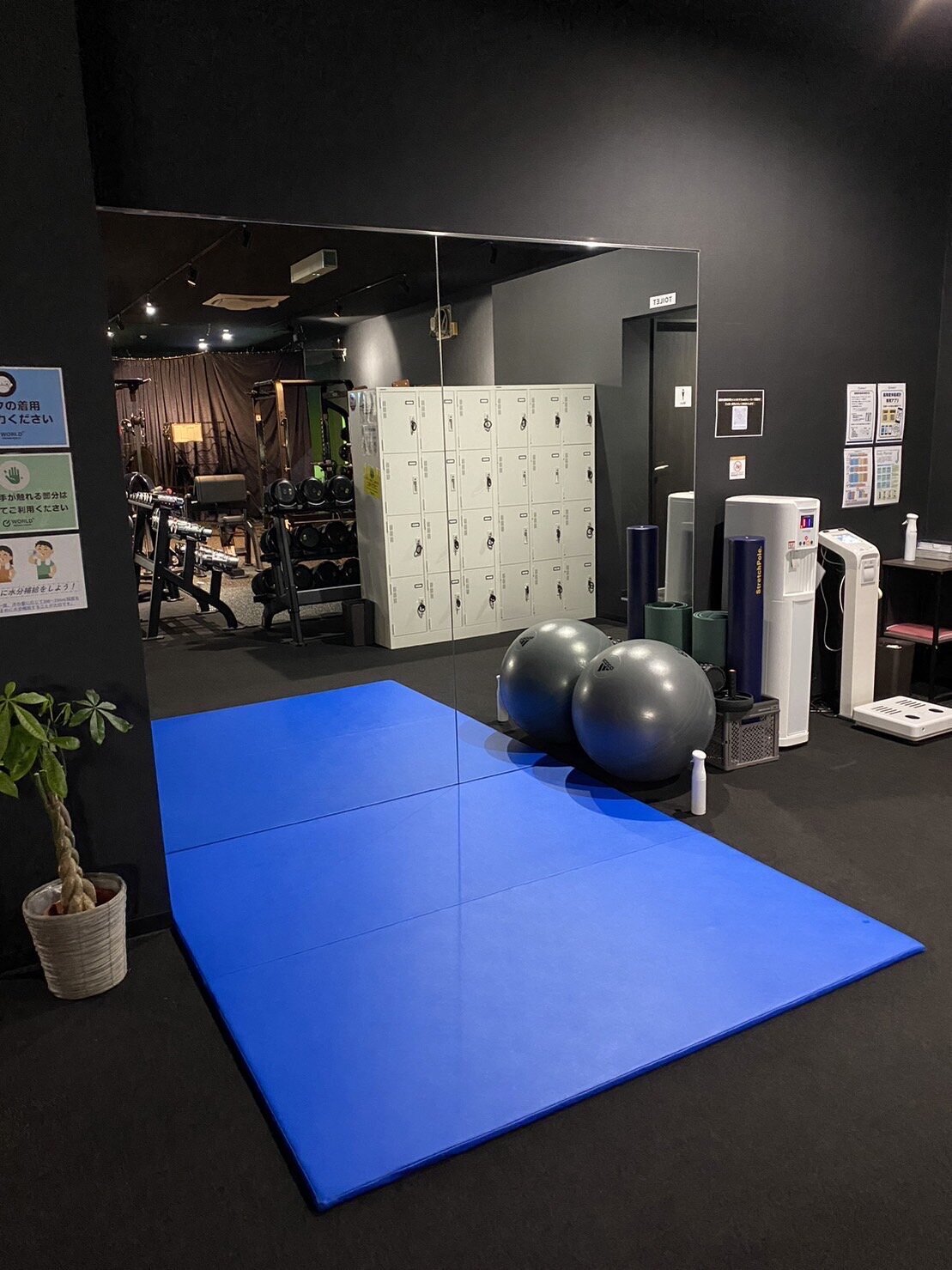 【ストレッチエリア】トレーニング前後にぜひご利用ください！（松戸店|千葉県松戸市のフィットネスジム）