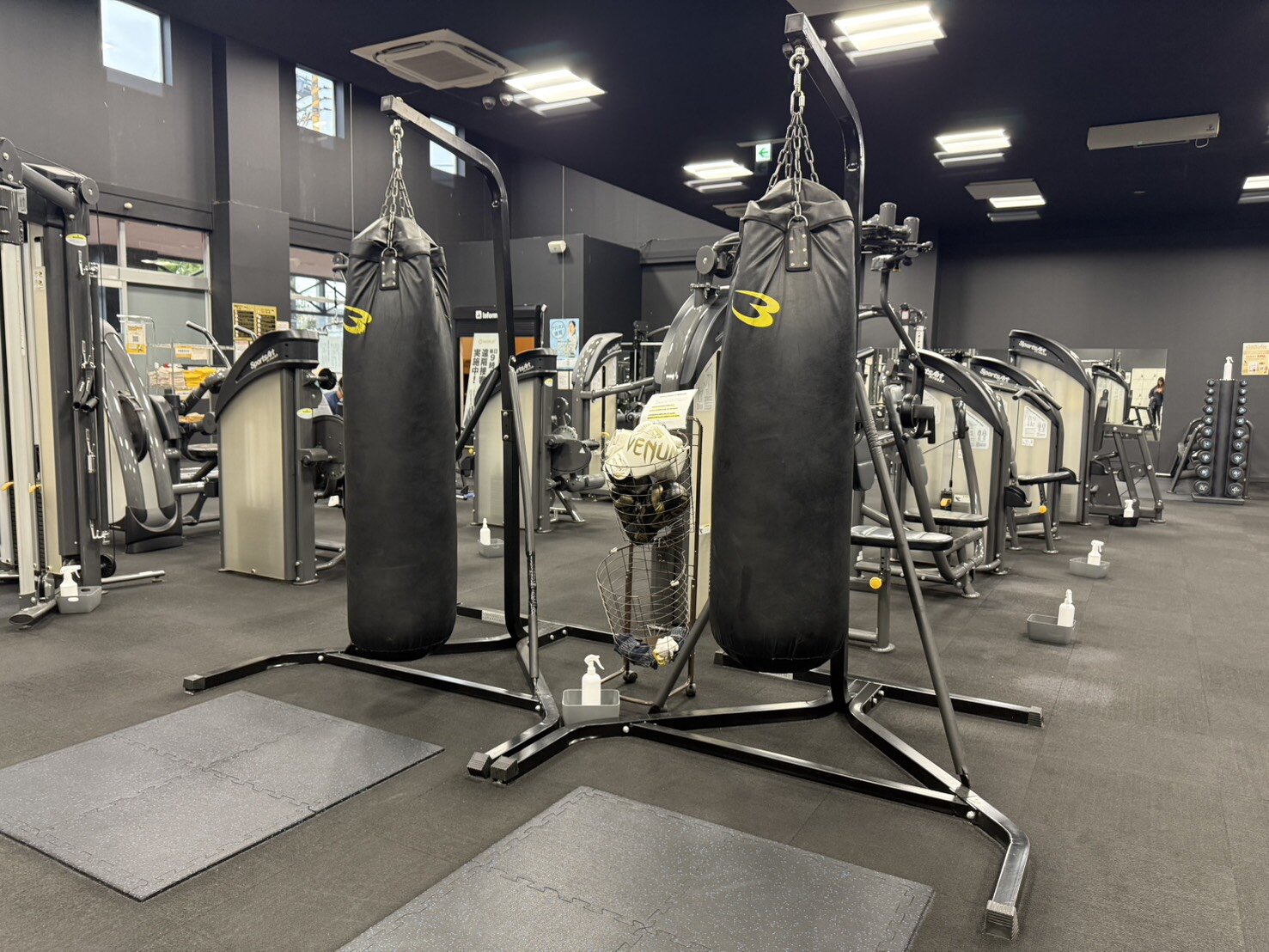 サンドバック完備!グローブ貸出OK!(龍ヶ崎店|茨城県龍ヶ崎市のフィットネスジム)