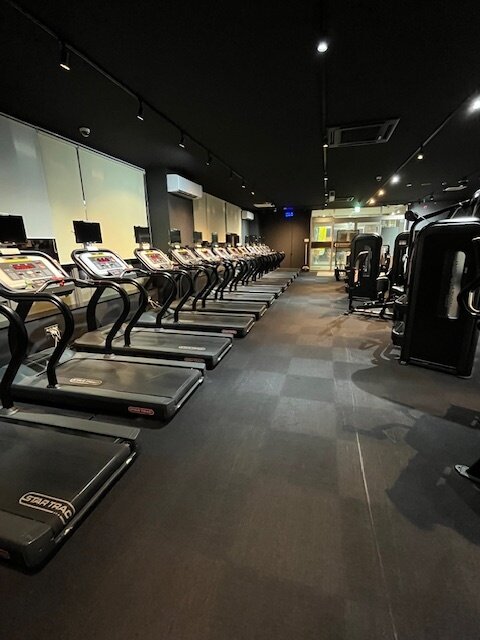 広々とした館内で落ち着いてトレーニングできます(^^♪（仙台泉店|宮城県仙台市泉区のフィットネスジム）