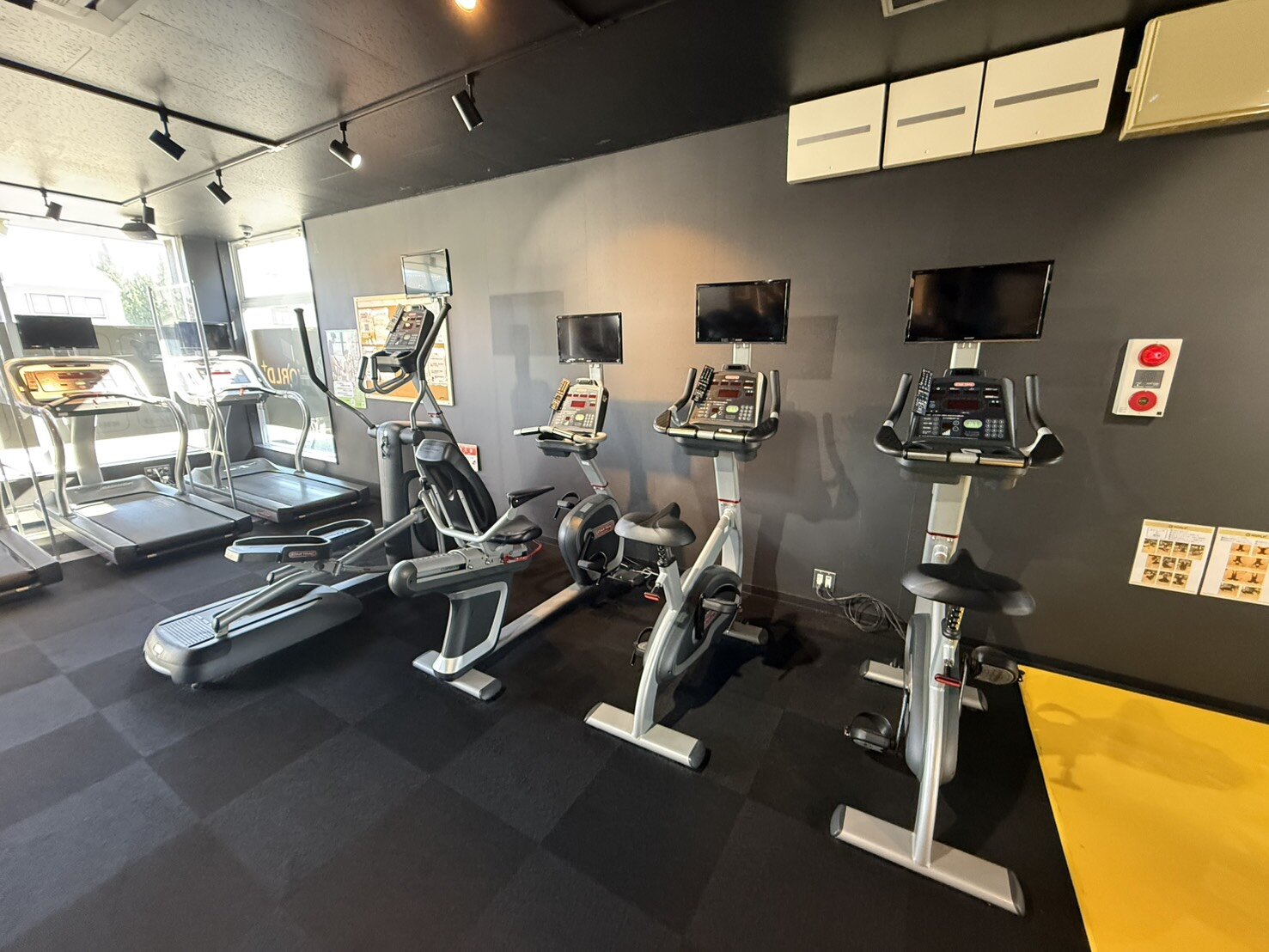 足腰への負担無く、脂肪燃焼！！（豊岡店|兵庫県豊岡市のフィットネスジム）