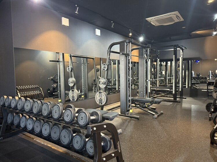 フリーウエイトエリア　ダンベルは1～30㎏完備！（銚子店|千葉県銚子市のフィットネスジム）